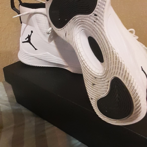 Air Jordan Ultra Fly 2 - Picture 2 of 5